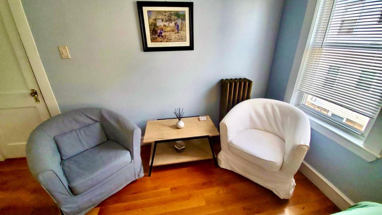 Near Train Station Gorgeous 3-Bedroom Apartment With Patios 波士顿 外观 照片